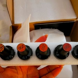 Beetles UV lamp and gel polish set.